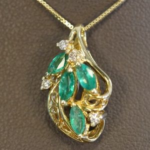 14K Gold Genuine Emerald & Diamond Pendant W/Chain